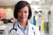 Henderson Hospital recibe el 2020 Women's Choice Award® como uno de los mejores hospitales de Estados Unidos para la seguridad del paciente